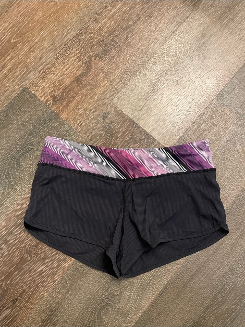 lululemon athletica Black Shorts with Pink & Purple Striped Waistband Size 6